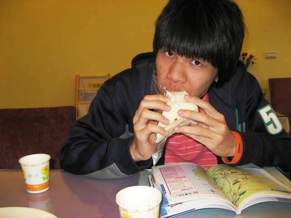 1445223226-享受美味.jpg