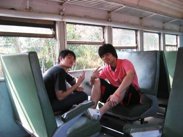 1445223250-這台火車已是royal team的財產了.jpg