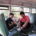 1445223250-這台火車已是royal team的財產了.jpg