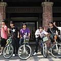 1445223259-royal team  車隊 同時抵達.jpg