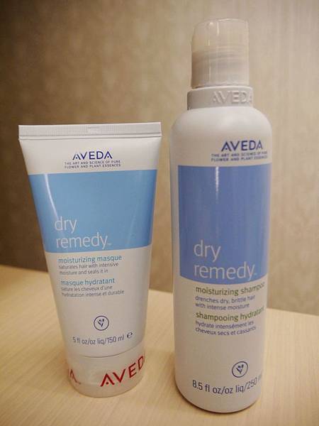 AVEDA 深層保溼系列。