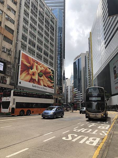 太好逛，逛到根本「忘餐」，想起來的時候肚子忽然一陣餓...