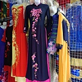 越南傳統的奧黛服飾。