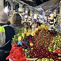 連夜市都常常看到販售水果的小攤。