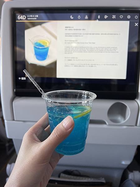 雖然班機延誤，但我自己還蠻喜歡星宇航空的餐點。