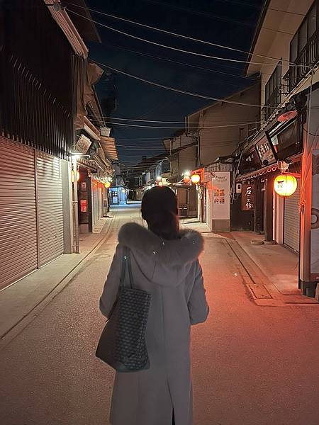 靜瑟的街道。
