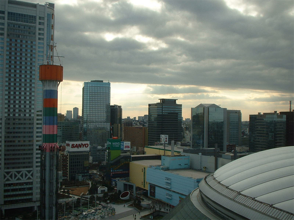 從摩天輪上俯瞰下來 右下那個東東是東京巨蛋