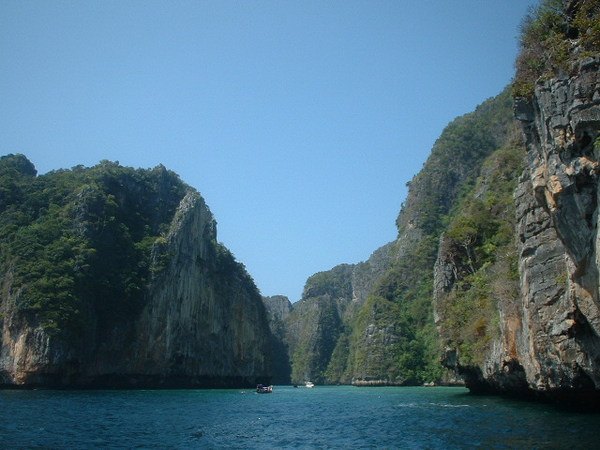這裡是Phi-Phi Le島