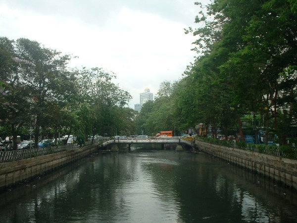 河