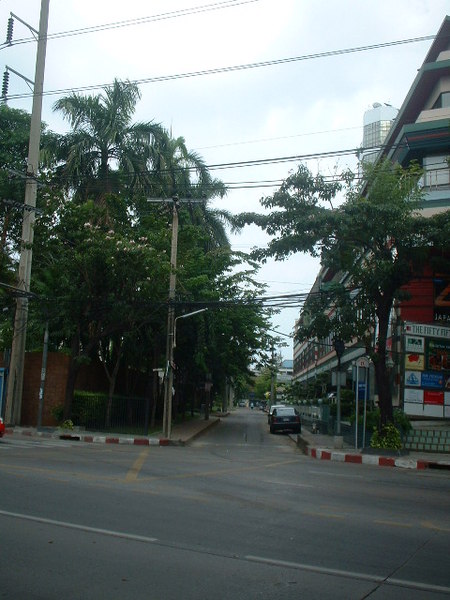 Sukhumvit Soi 55的小巷