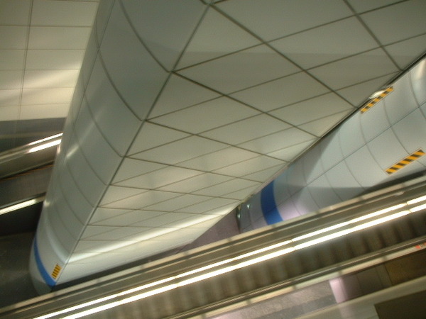 MRT手扶梯