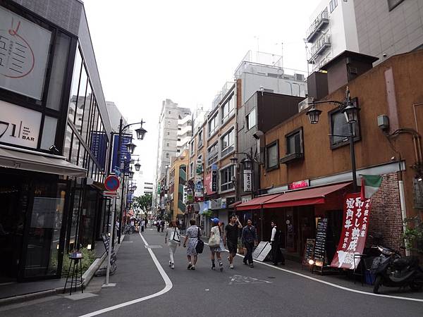 新宿三町目街道