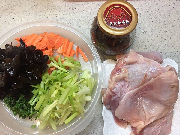 81wvGhzVRzS5ylmAhrXhJg_thumb_5946.jpg 81wvGhzVRzS5ylmAhrXhJg_thumb_5946.jpg