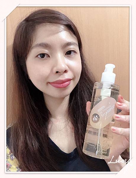 Venus Amour戀愛女神青檸與佛手柑控油蓬鬆洗髮精,Venus Amour戀愛女神,戀愛女神青檸與佛手柑控油蓬鬆洗髮精,戀愛女神,青檸與佛手柑控油蓬鬆洗髮精,控油蓬鬆洗髮精,控油洗髮精,控油,蓬鬆,洗髮精,暗戀控油洗髮精,暗戀系列控油洗髮精