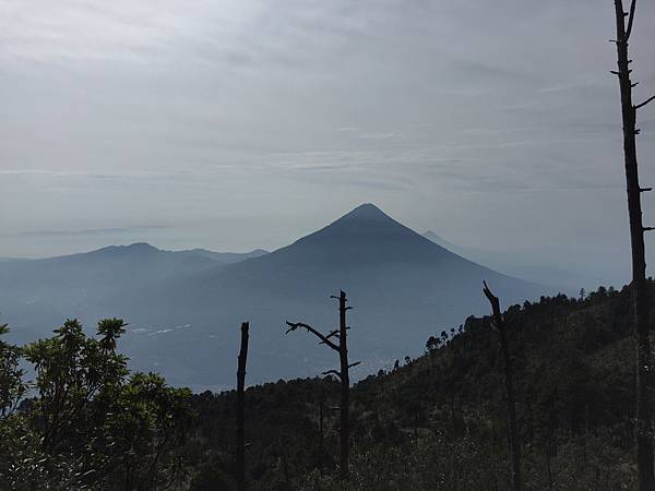 【瓜地馬拉 Acatenango】與火山談戀愛，我要攻頂啦！