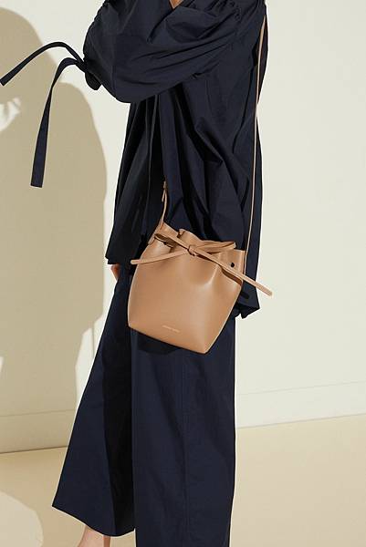 Mini mini bucket bag clearance