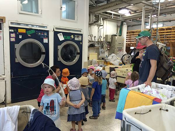 Laundry-kids visit