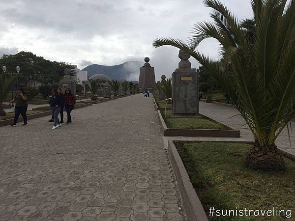 Mitad Del Mundo