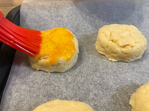 點我放大 差點忘記塗蛋黃液