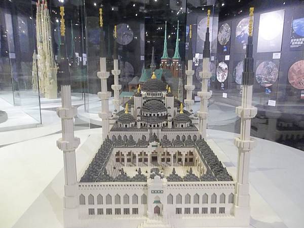 土耳其-伊斯坦堡歷史區-蘇丹艾哈邁德清真寺-1985年登錄世界文化遺產-積木數量11000顆