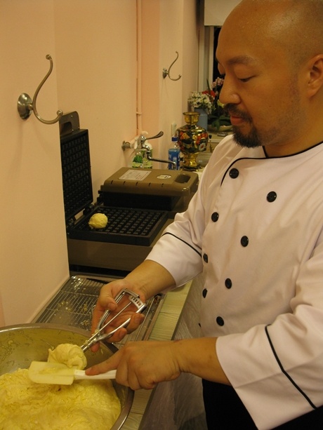 Chef's Waffle 201007.jpg Chef's Waffle 201007.jpg