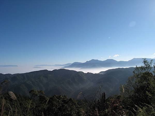 20110402鹿屈山前峰展望