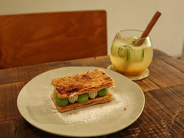 La Grotta3.jpg La Grotta3.jpg