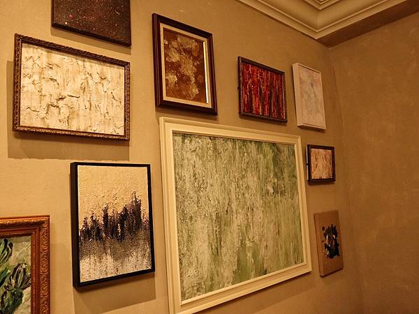 RAN CAFÉ藝廊般的歐式古典風格咖啡廳,甜點高水準呈現