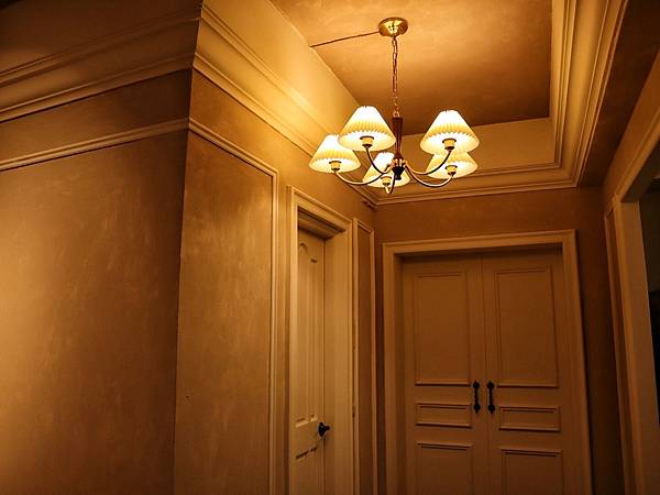 RAN CAFÉ藝廊般的歐式古典風格咖啡廳,甜點高水準呈現