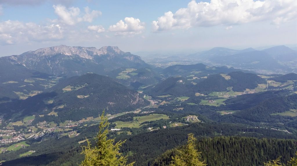 鷹巢(德語Das Kehlsteinhaus; 英文Eagle’s Nest) (1).jpg