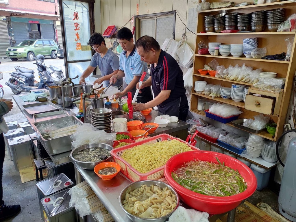 【台中|沙鹿】北勢頭肉圓村│肉圓皮薄，內餡除了鹹香豬肉外還有