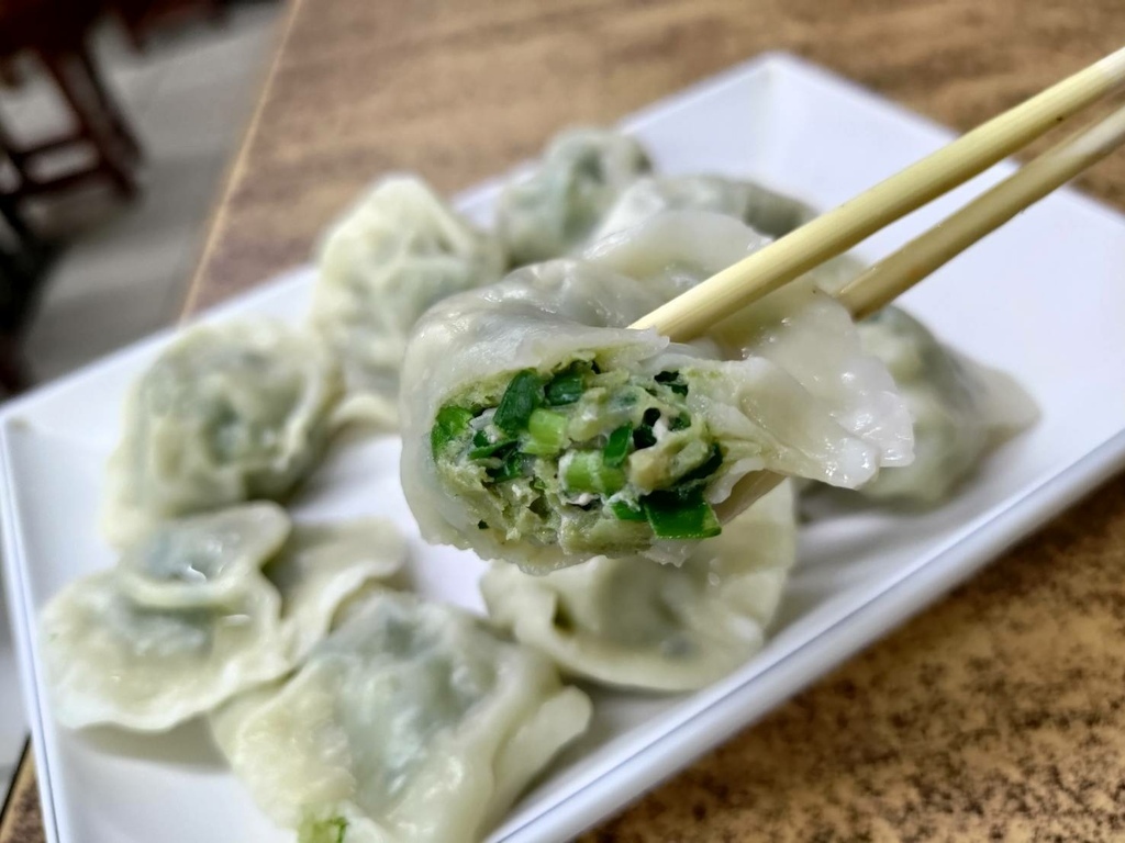 【台中沙鹿】陳家水餃│不愧是水餃專賣店，表現可圈可點~韭菜香