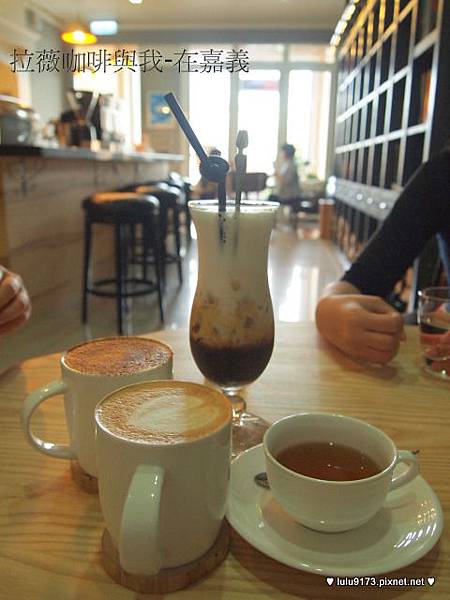 la vie cafe 012.jpg la vie cafe 012.jpg