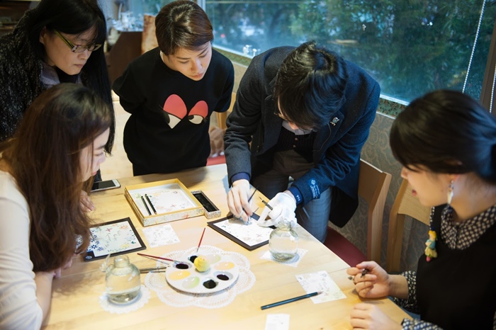 新手的第一堂鋼筆入門課~學寫一手優雅好字~浪漫法式書法花體字情書卡片設計教學-日日好文創韓玉青老師-鋼筆英文花體字-Niceday-親子鋼筆課 (9)