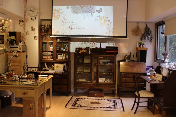 新手的第一堂鋼筆入門課~學寫一手優雅好字~浪漫法式書法花體字情書卡片設計教學-日日好文創韓玉青老師-鋼筆英文花體字-Niceday-親子鋼筆課 (31)