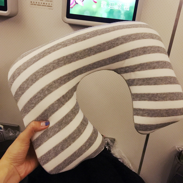 長榮菁英艙-豪華經濟艙-EVAair-台北舊金山-機上餐點-過夜包THANN (2)