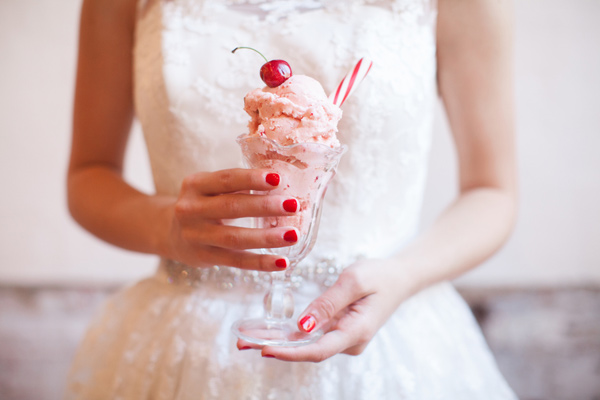 red-and-white-wedding-ideas-42