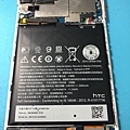 HTC X9電池膨.jpg