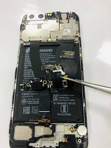 華為P10 浸水受潮 無法充電.jpg 華為P10 浸水受潮 無法充電.jpg