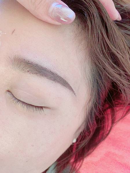 大小姐美容美體工作室_201118_9 霧眉效果