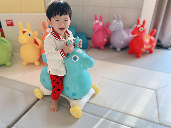 【玩具】孩子圈大明星Rody跳跳马～全球最夯的骑乘玩具，可帮