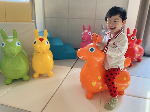 【玩具】孩子圈大明星Rody跳跳马～全球最夯的骑乘玩具，可帮