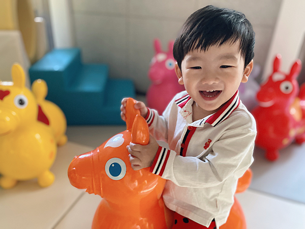 【玩具】孩子圈大明星Rody跳跳马～全球最夯的骑乘玩具，可帮