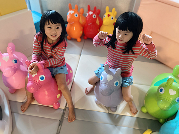 【玩具】孩子圈大明星Rody跳跳马～全球最夯的骑乘玩具，可帮