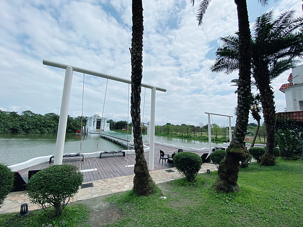 【團購】宜蘭香格里拉冬山河渡假飯店：地中海風莊園、夢幻水教堂