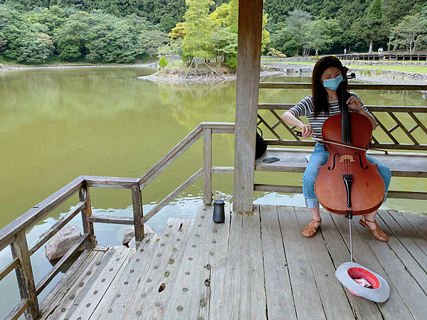 【親子旅遊】宜蘭明池山莊一泊二食：此生必去仙境夢幻湖（含小木