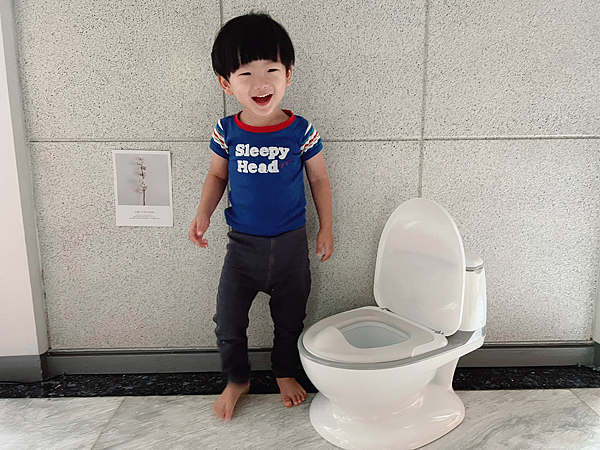 【育兒】不需要戒尿布！讓孩子喜歡馬桶的五招分享，自然學習上廁
