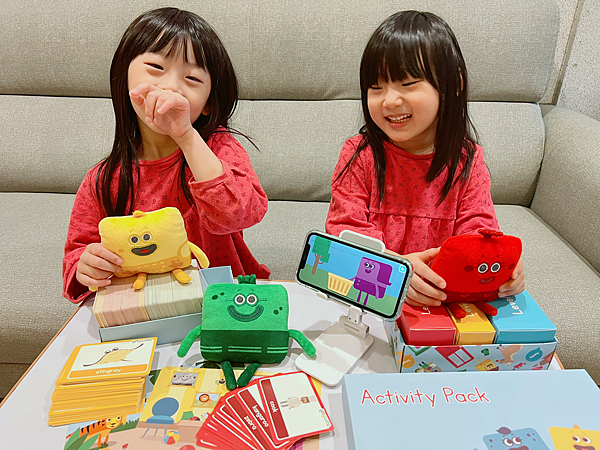 團購 Lingumi 2歲 8歲兒童線上英語學習 透過遊戲玩中學會聽 說 輕鬆建立英語基礎 奴媽團獨家6折折扣碼與可自製字卡音檔 雙胞胎女孩dore Fa弟 奴爸奴媽