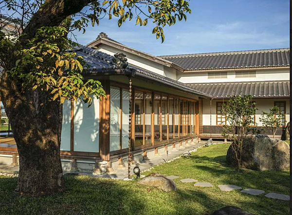 【限量團購】綠舞觀光飯店一泊一食/一泊二食，免費升等海景大坪