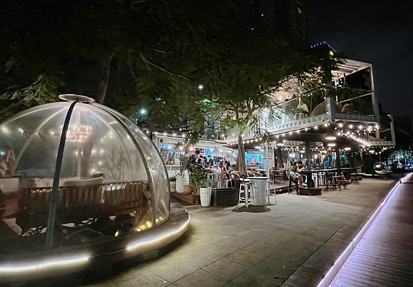 【團購】高雄鈞怡大飯店，無敵愛河河景＋百坪賽車場遊戲室＋下午